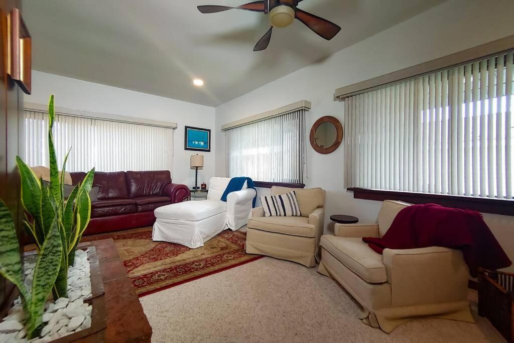 מניסטי Huge Historic, W/Large Yard & Close To Beach מראה חיצוני תמונה