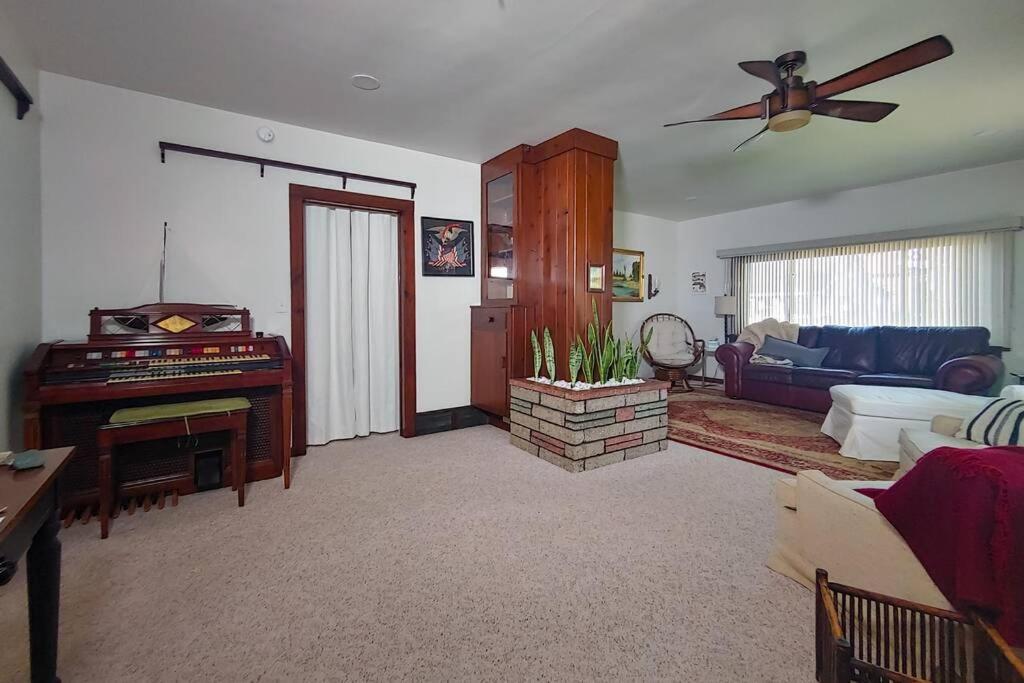 מניסטי Huge Historic, W/Large Yard & Close To Beach מראה חיצוני תמונה