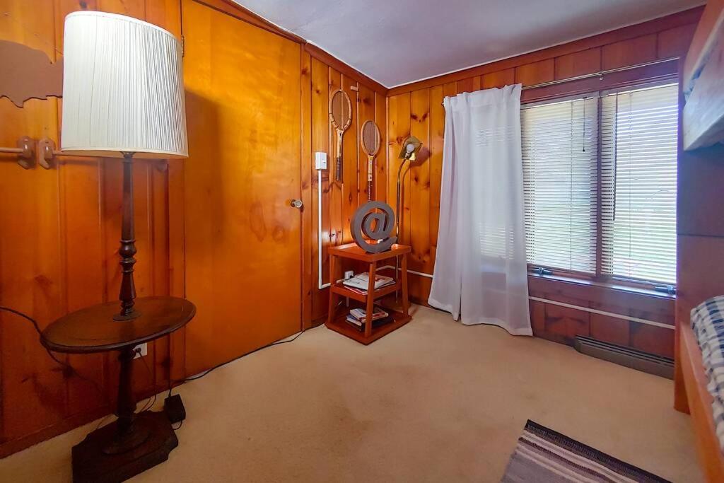 מניסטי Huge Historic, W/Large Yard & Close To Beach מראה חיצוני תמונה